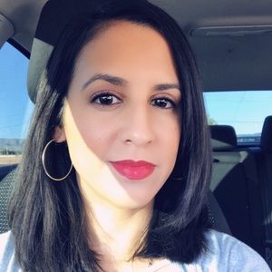 Meet your Posher, Vanessa